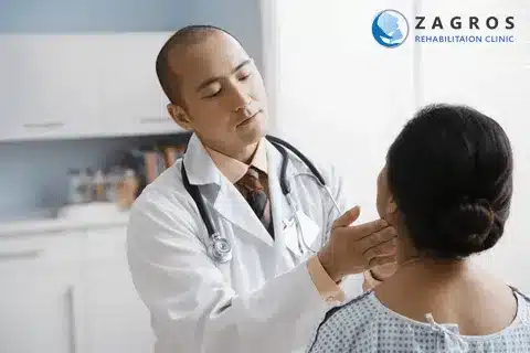 علت گرفتگی صدا ، درمان گرفتگی صدا، درمان سریع گرفتگی صدا، نشانه های گرفتگی صدا