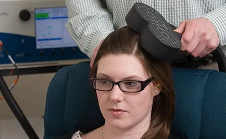 سەرەکی 27 Transcranial magnetic stimulation RTMS